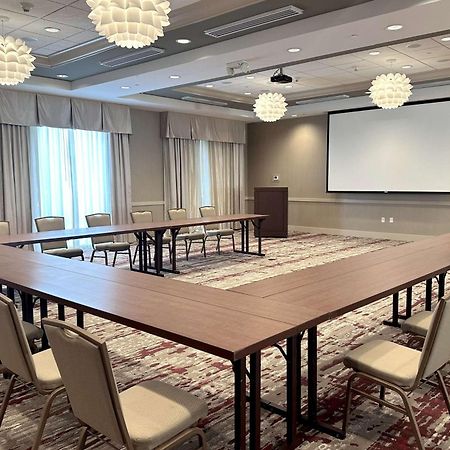 Hilton Garden Inn Olathe Dış mekan fotoğraf