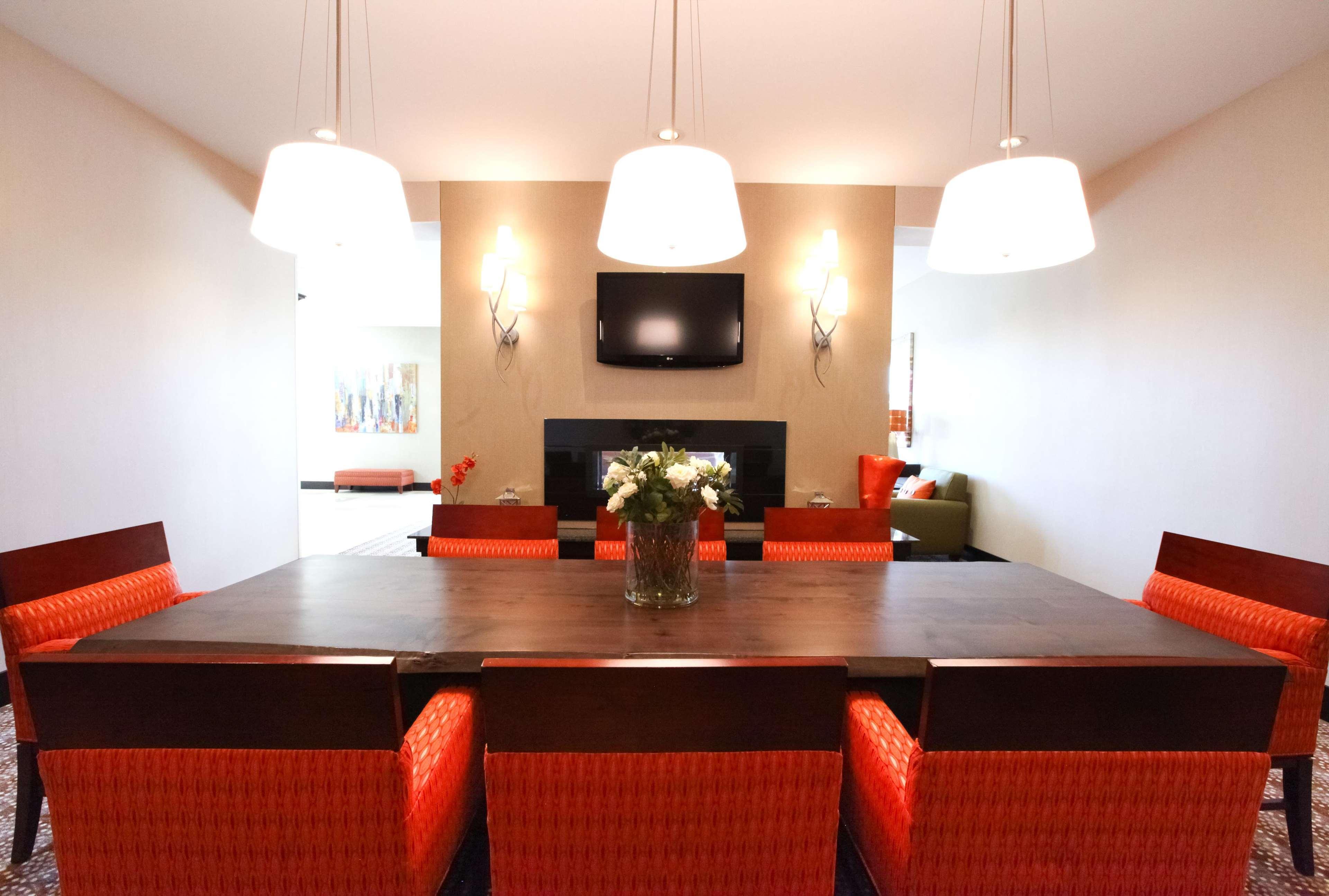 Hilton Garden Inn Olathe Dış mekan fotoğraf