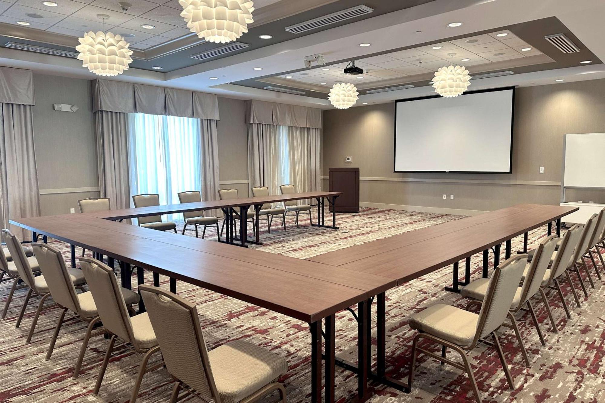 Hilton Garden Inn Olathe Dış mekan fotoğraf
