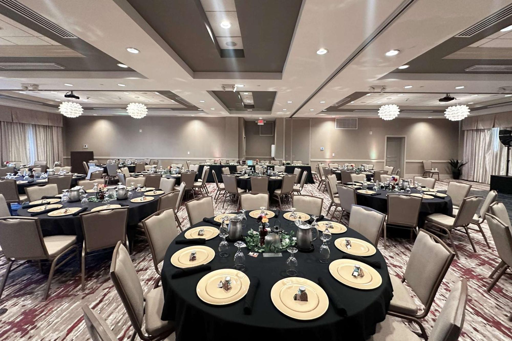 Hilton Garden Inn Olathe Dış mekan fotoğraf