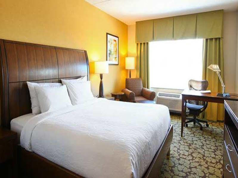 Hilton Garden Inn Olathe Dış mekan fotoğraf